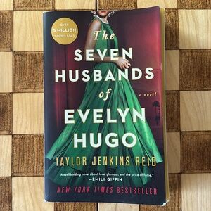Book: The Seven Husbands of Evelyn Hugo